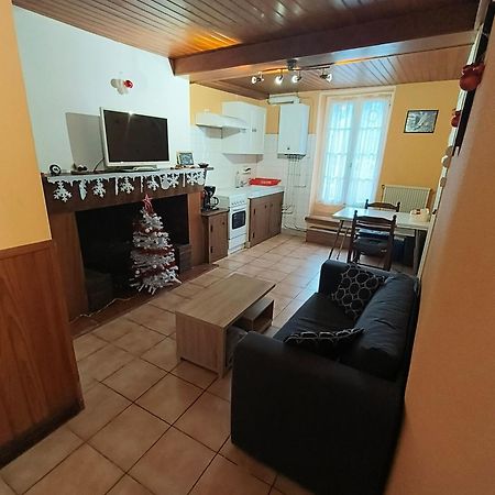 Appartement Plein Sud Au Rdc Avec Terrasse Et Parking Bagnères-de-Bigorre Exterior foto